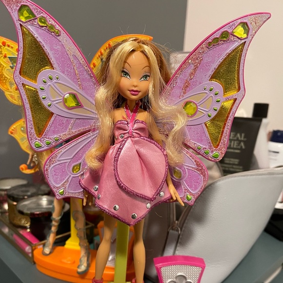WINX MATTEL DOLL Flora Glam Magic Enchantix EUR 30,00 - FR